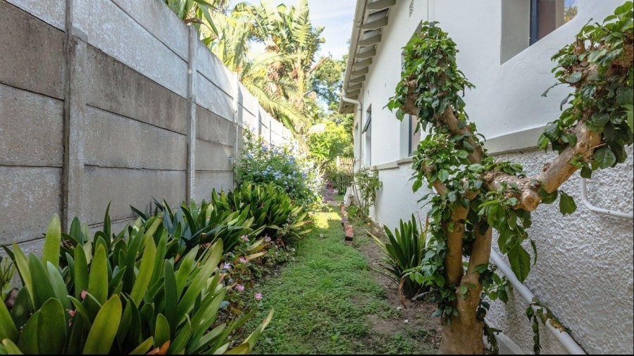 5 Bedroom Property for Sale in Denneoord Western Cape